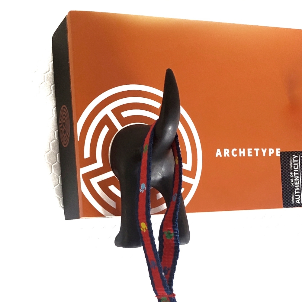 Cigar Box Key Holder Dog Leash Hanger Archetype